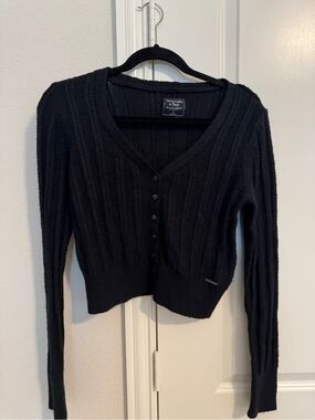 Abercrombie & Fitch black knit cardigan size S black color